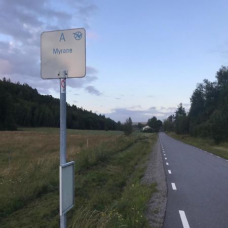 Charmigt Aeldre Hus, Laddbox 22 Kw, 5 Bil-Minuter Till Bad Strömstad Exterior foto