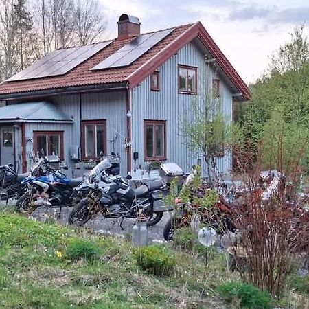 Charmigt Aeldre Hus, Laddbox 22 Kw, 5 Bil-Minuter Till Bad Strömstad Exterior foto