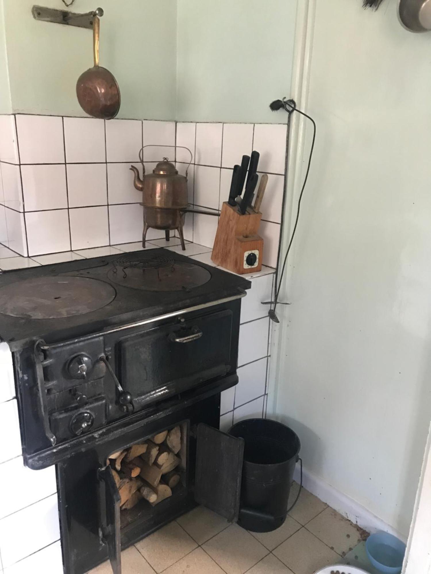 Charmigt Aeldre Hus, Laddbox 22 Kw, 5 Bil-Minuter Till Bad Strömstad Exterior foto